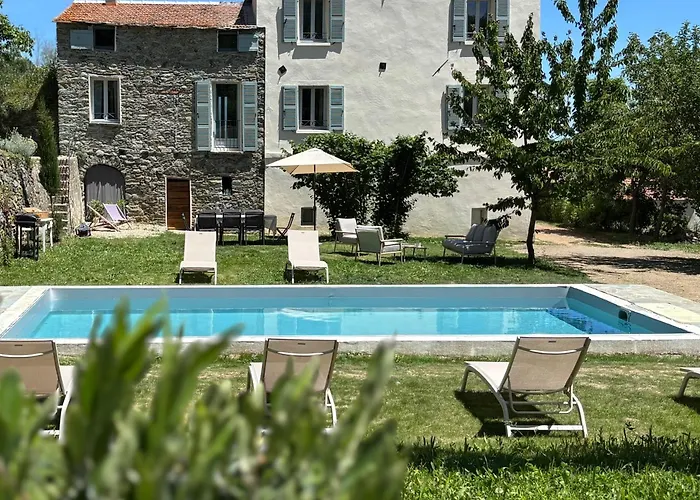 Avec Jardin Et Piscine Murato